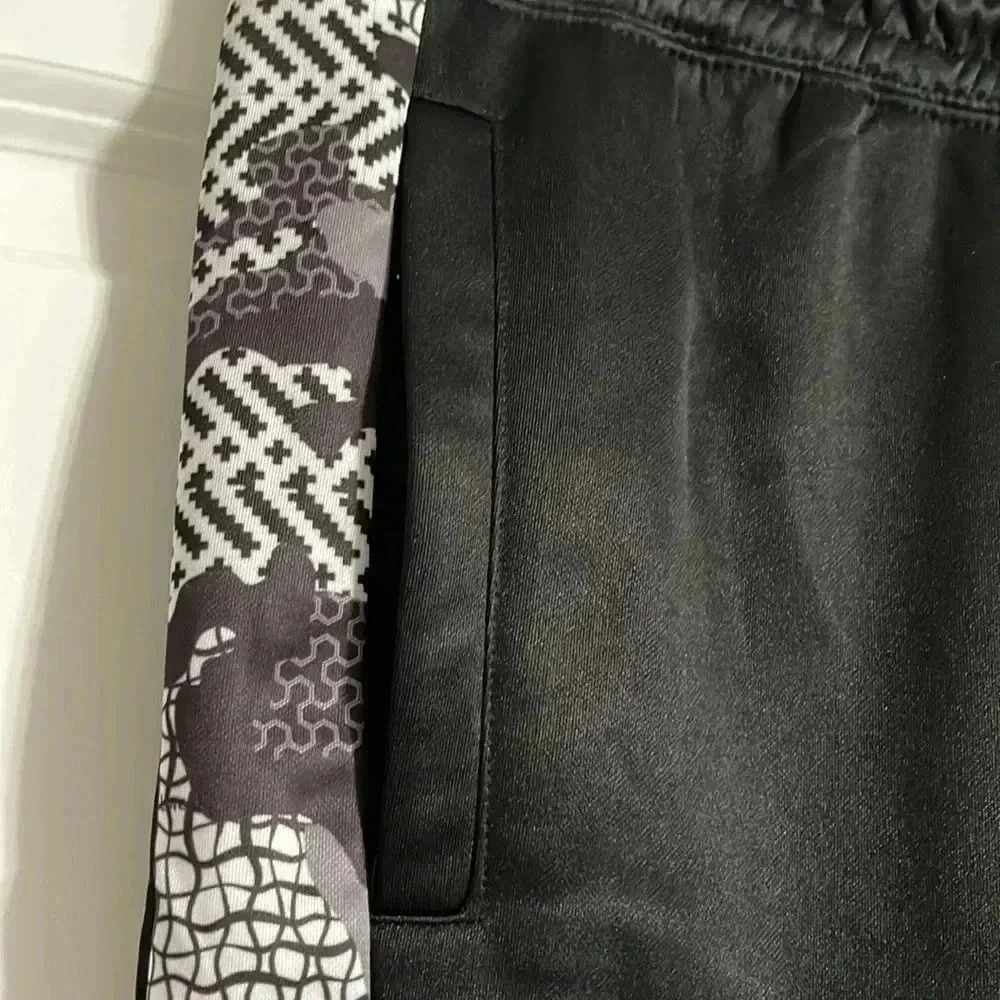 Encrypted Drawstring Fleece Joggers​​ - Picture 8 of 12